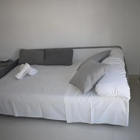 Anacasa Estudio Castillo Es1105 Appartement *